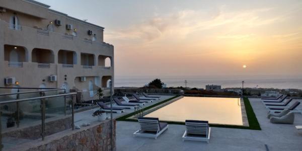 Fira Blue Horizon Hotel Bagian luar foto