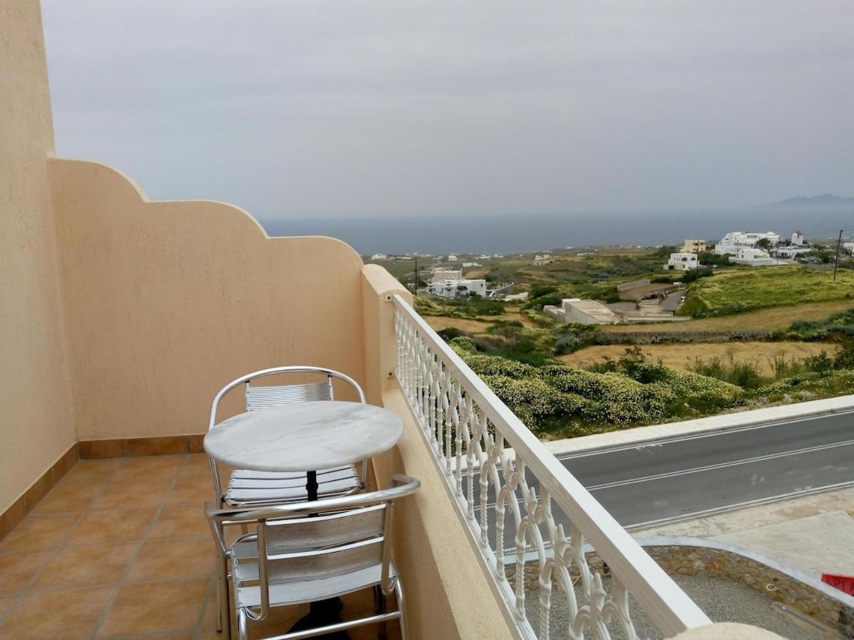 Fira Blue Horizon Hotel Bagian luar foto